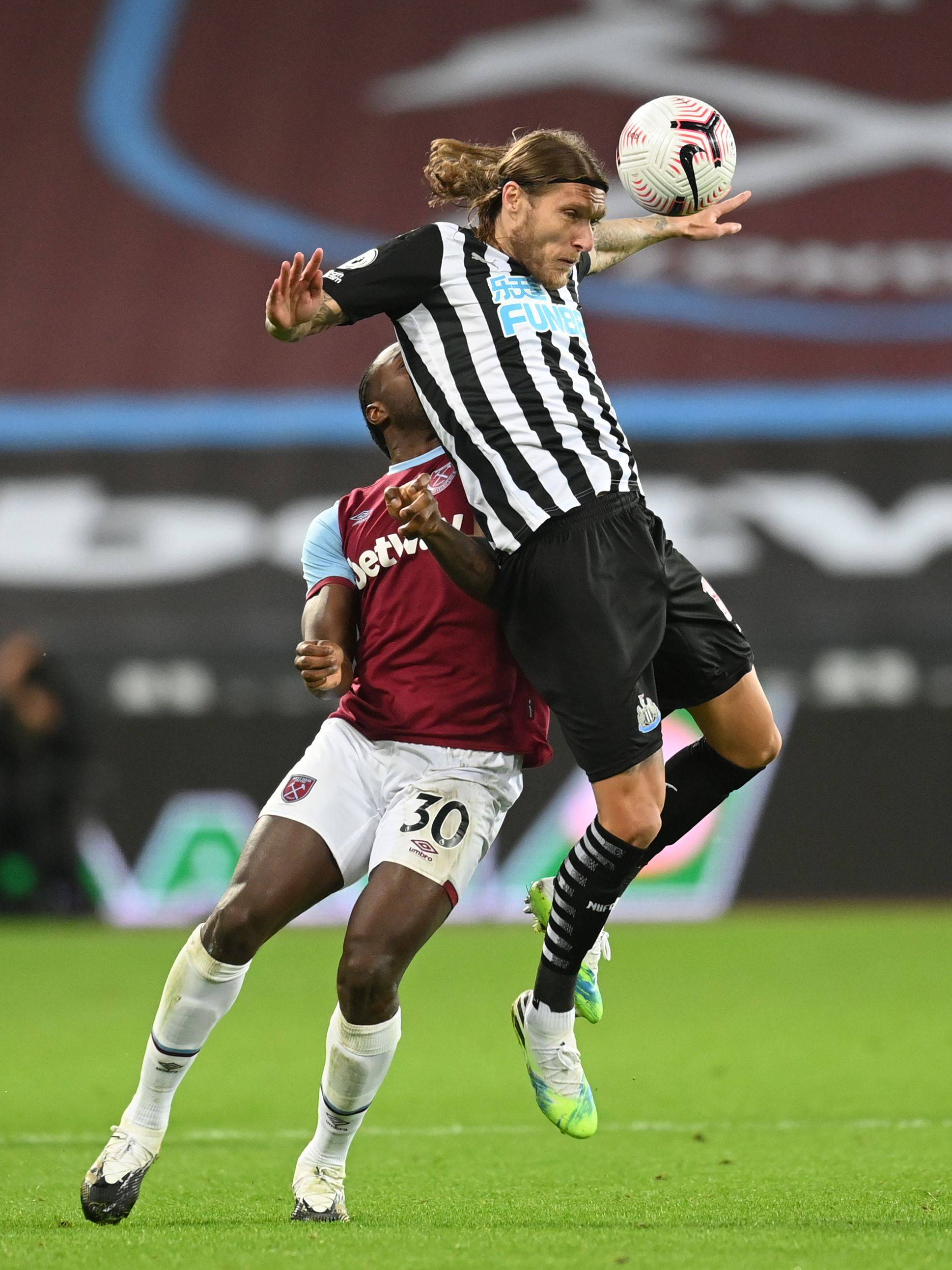 梅努年仅1 梅努年仅1