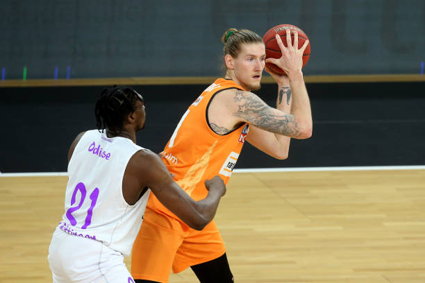 球员薪水上 球员薪水上