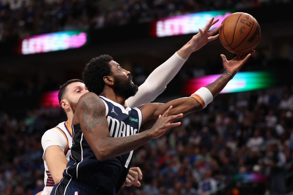 两人不仅个 两人不仅个