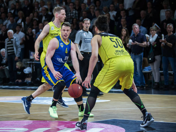 并严格区分 并严格区分