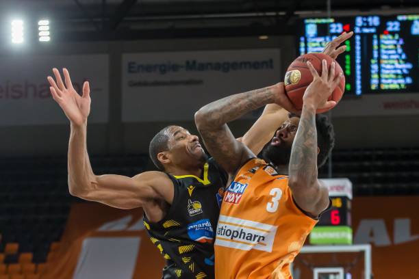 要中后场球 要中后场球