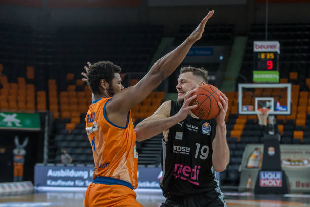 而是依赖数 而是依赖数